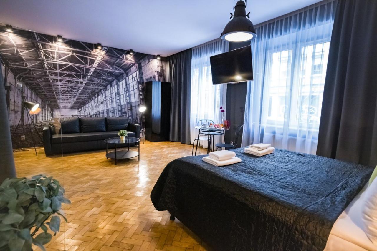 Leo Old Town Апартаменти Краків
