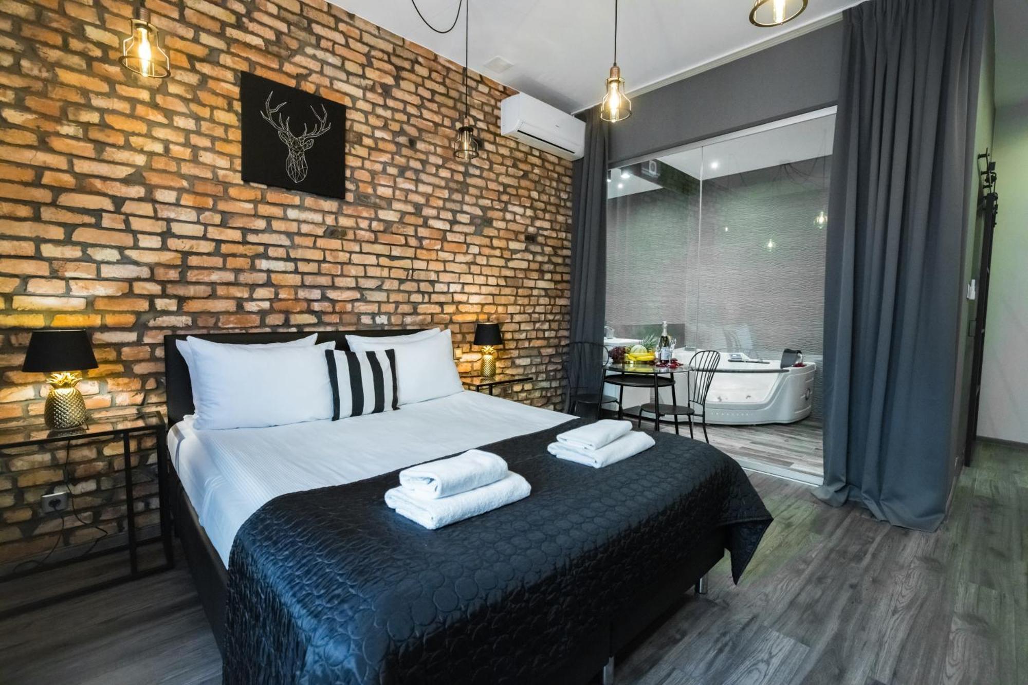 Апартаменти Leo Old Town *